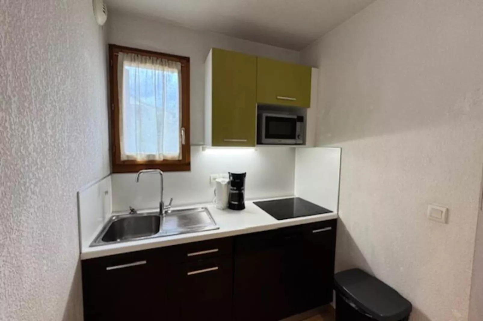 Résidence Eterlou-Niet-getagd