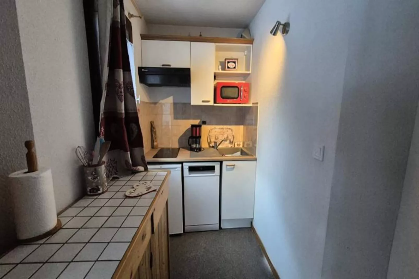 Appartement 4 Personnes Avec Piscine, Centre De La Station Feclaz-Niet-getagd