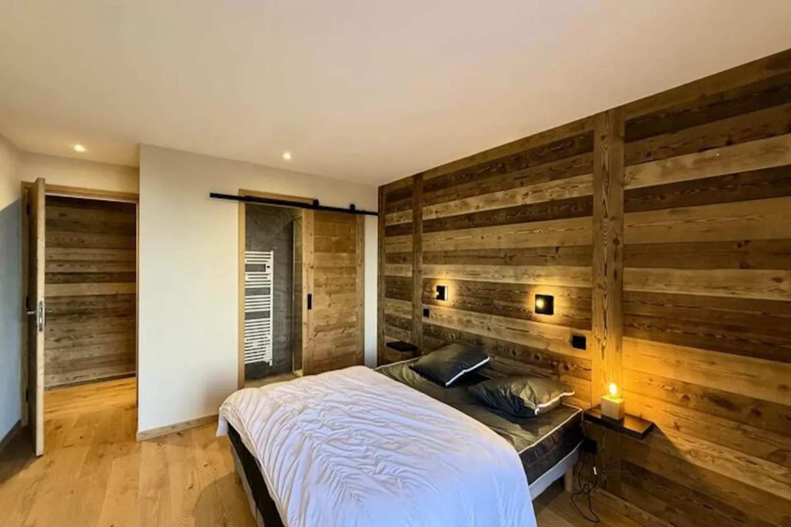 Résidence Complexe Aiguilles-Niet-getagd