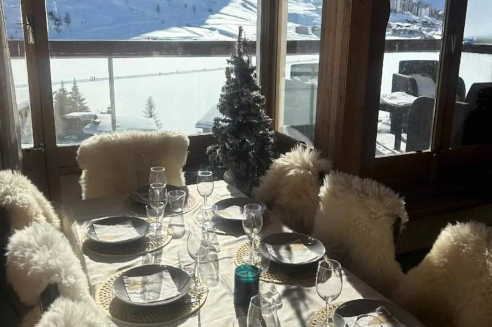 Résidence Combe Folle-Niet-getagd