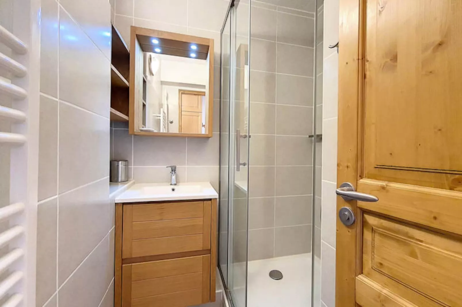 Résidence Lac Du Lou-Niet-getagd