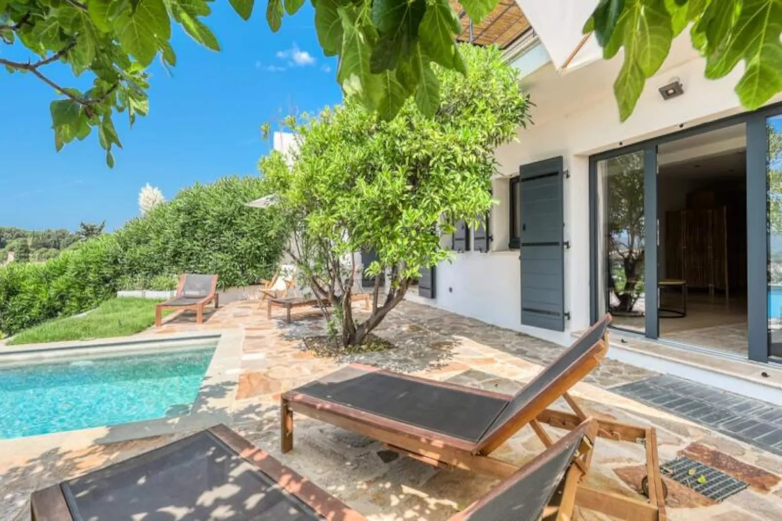 Résidence Villa Figuière - Vue Mer Et Piscine - Tout Confort-Niet-getagd