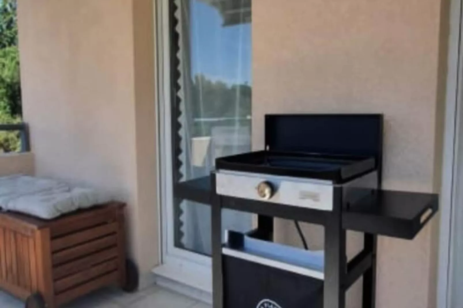 Résidence T2 Au Lavandou - R&eacute;sidence Avec Piscine-Niet-getagd