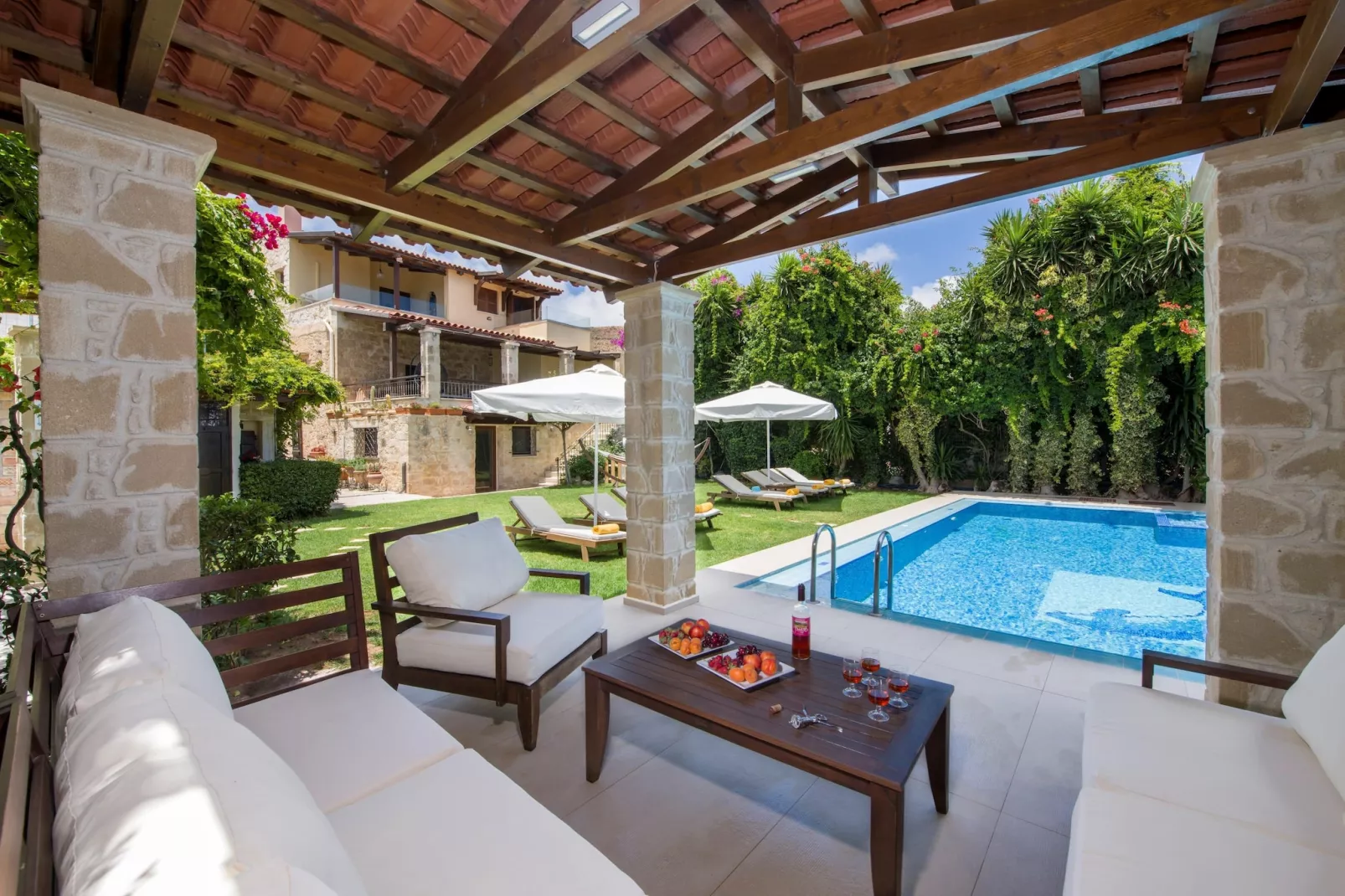 Villa Arhontariki 5prs-Terrasbalkon