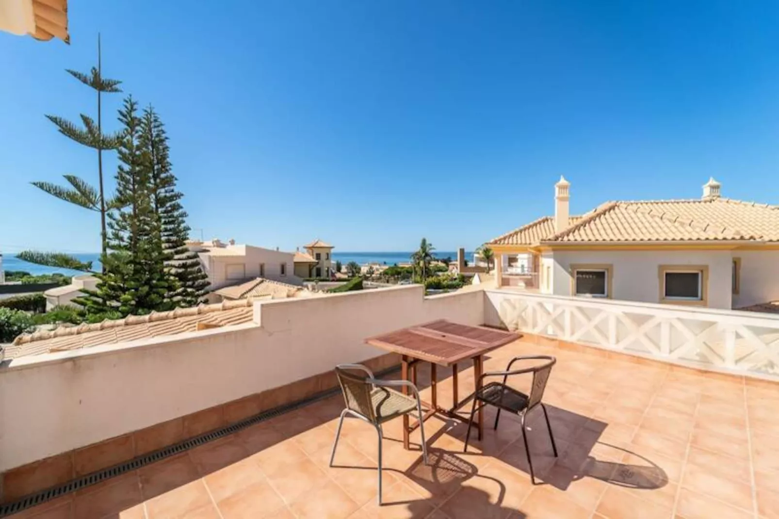 Maison à Guia-Niet-getagd