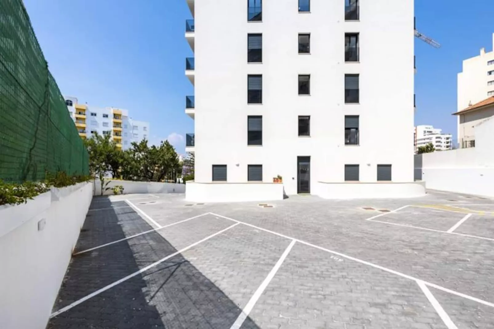 Apartment Brandy-Niet-getagd