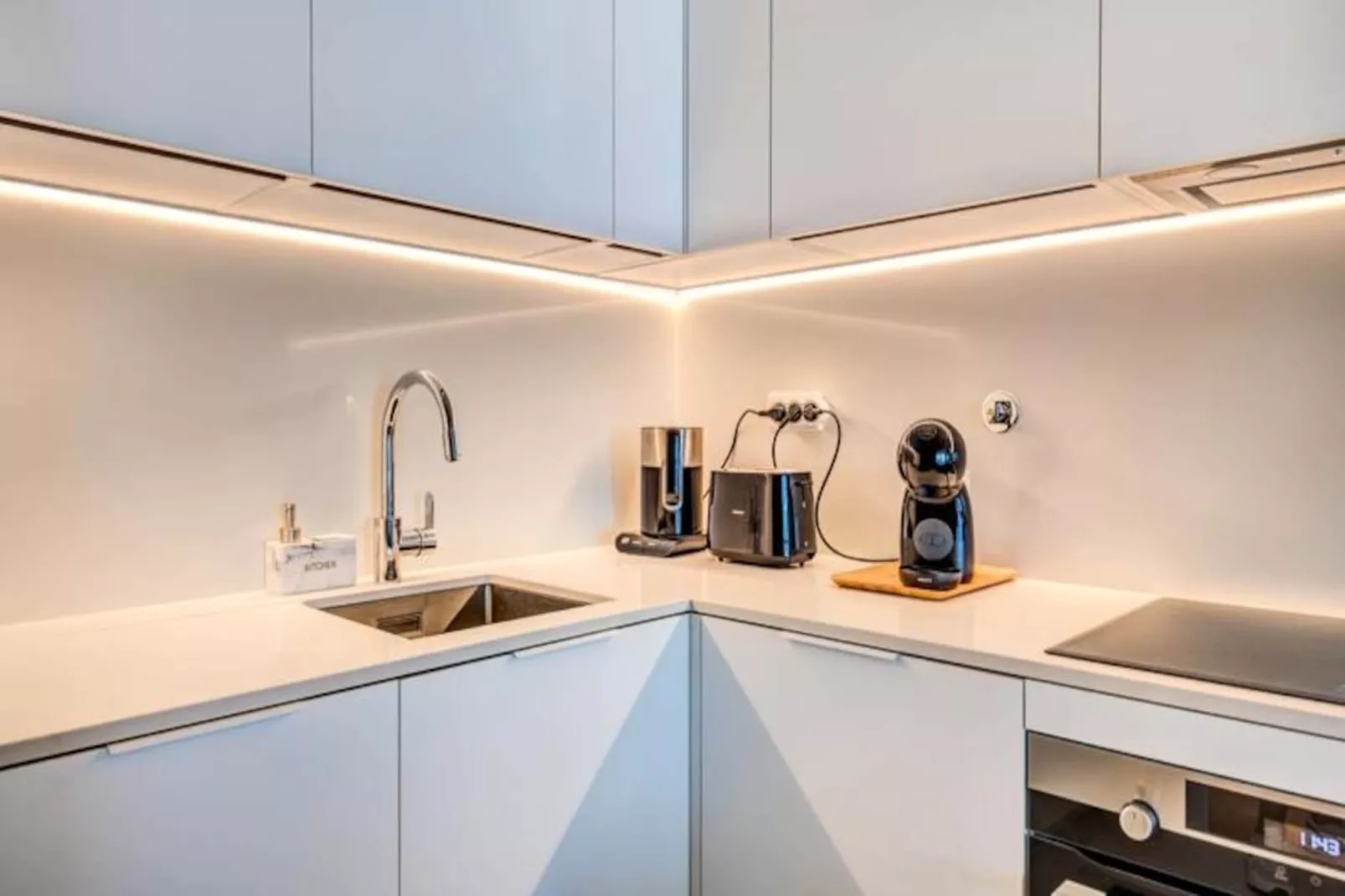 Bayline - Dinas Apartment-Niet-getagd