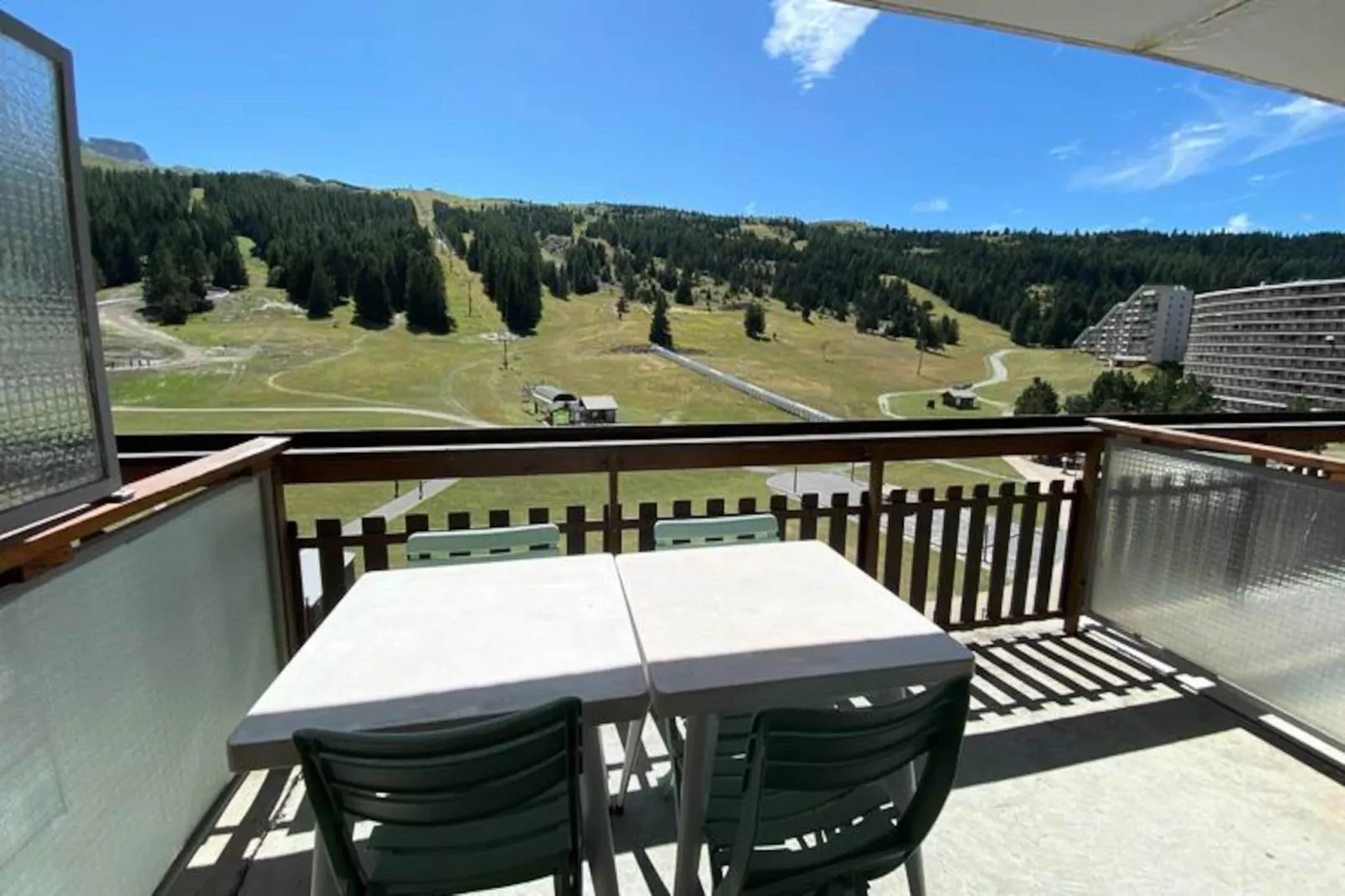 Résidence Le Bois D'aurouze-Niet-getagd