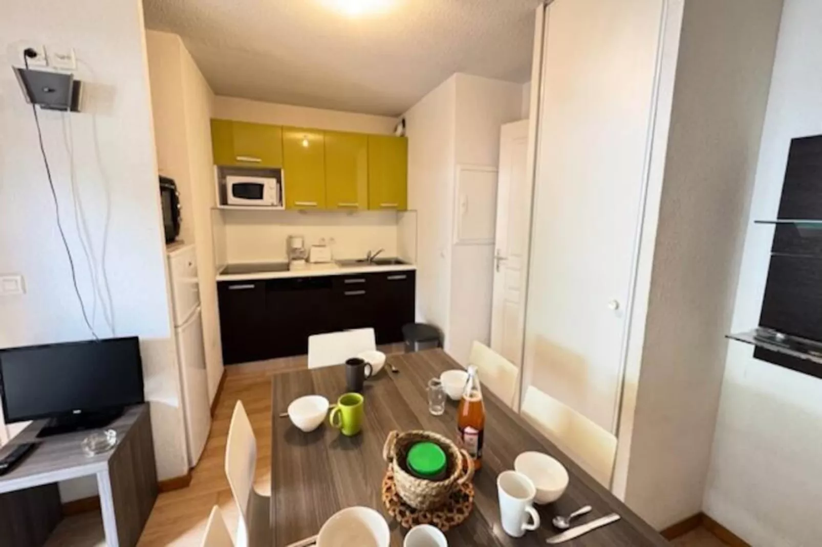 Résidence Eterlou-Niet-getagd