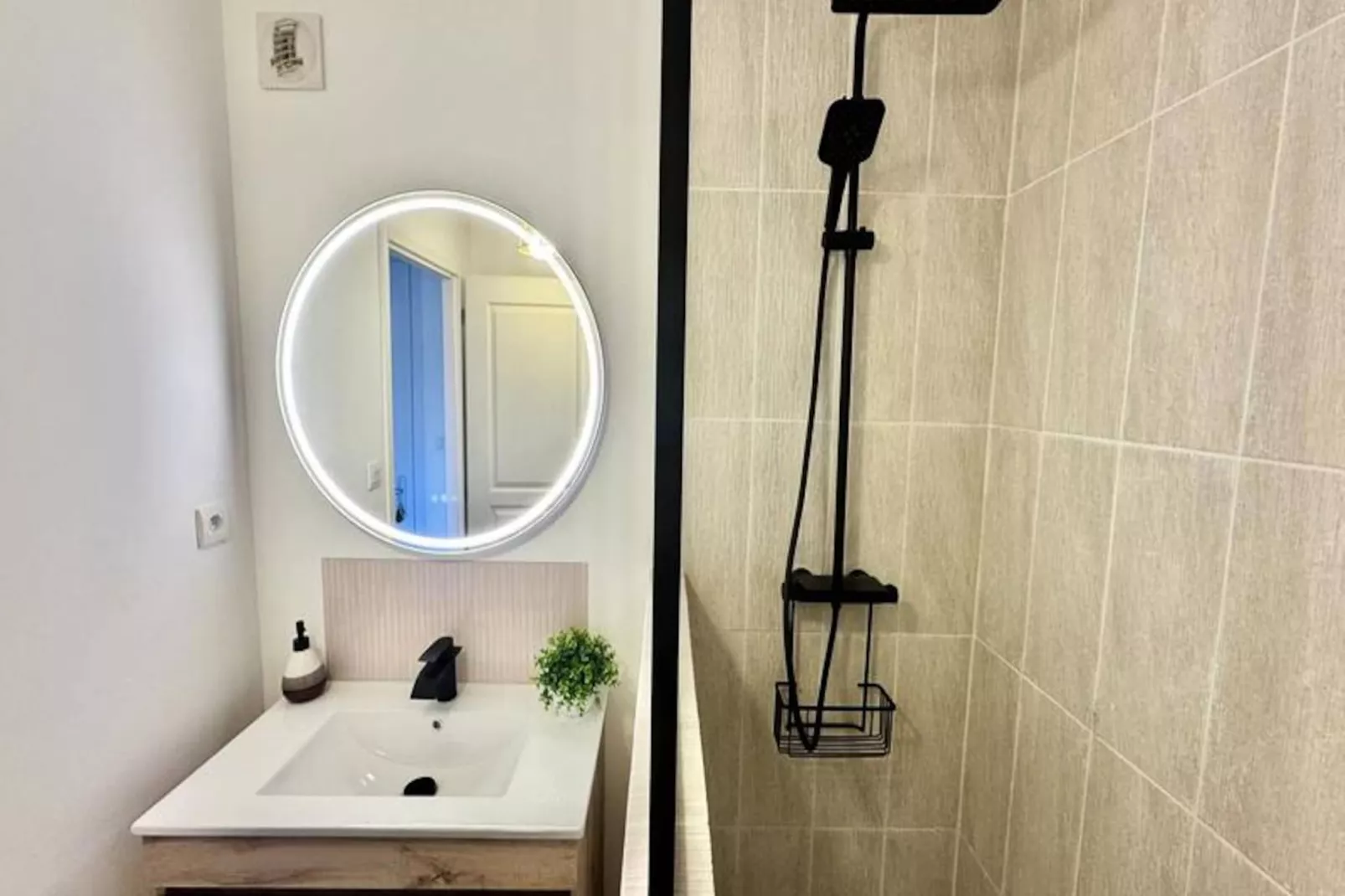 Résidence A Machja-Niet-getagd