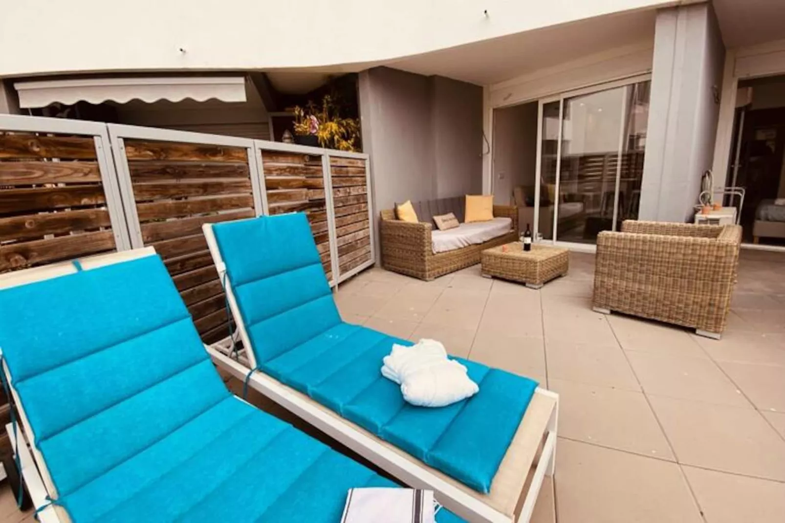 Résidence Terrasse Ensoleill&eacute;e : Appartement 1 Chambre 1 Cabine Vue Mer Terrasse-Niet-getagd