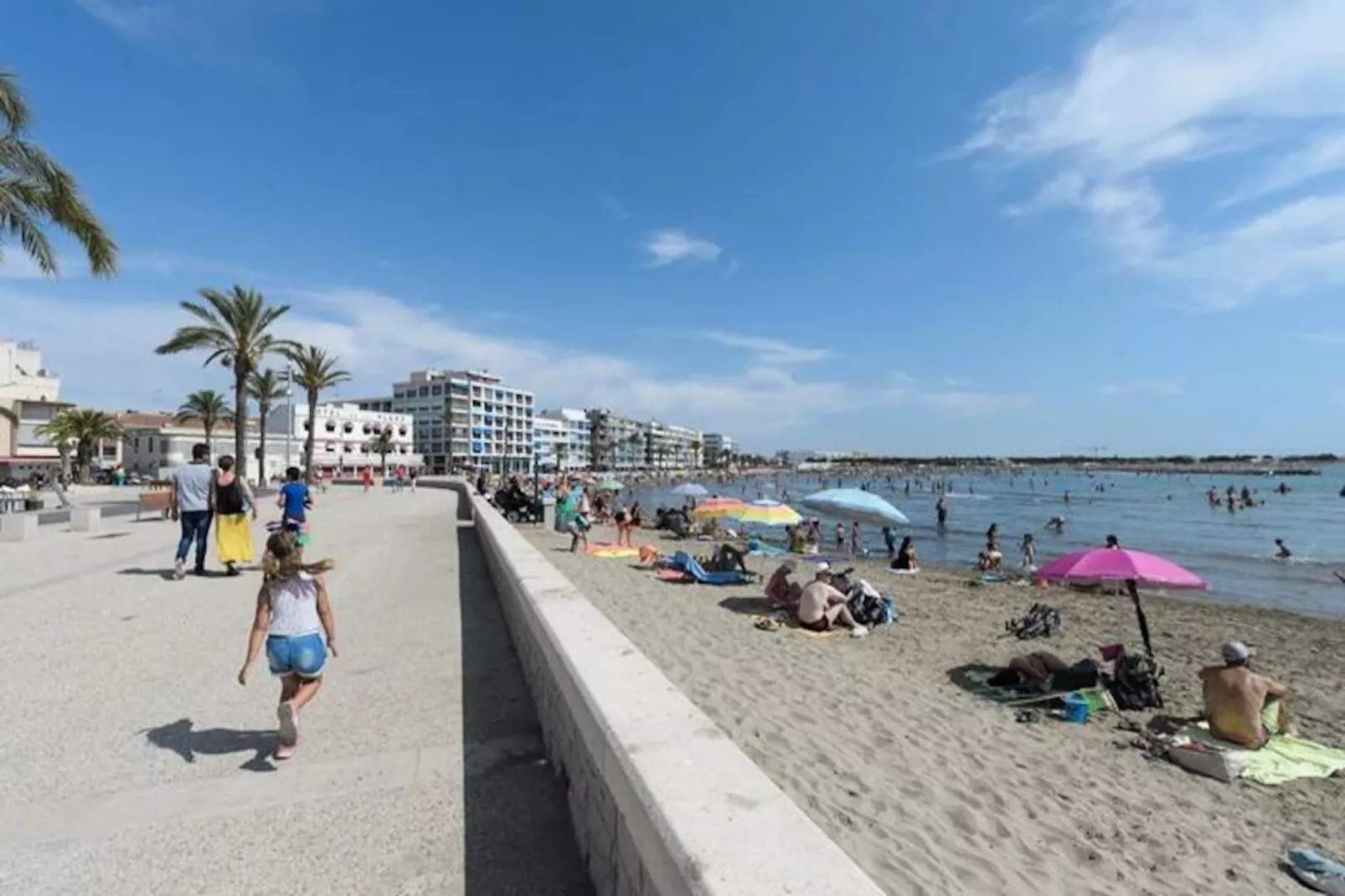 Résidence  Floralies 2-Niet-getagd