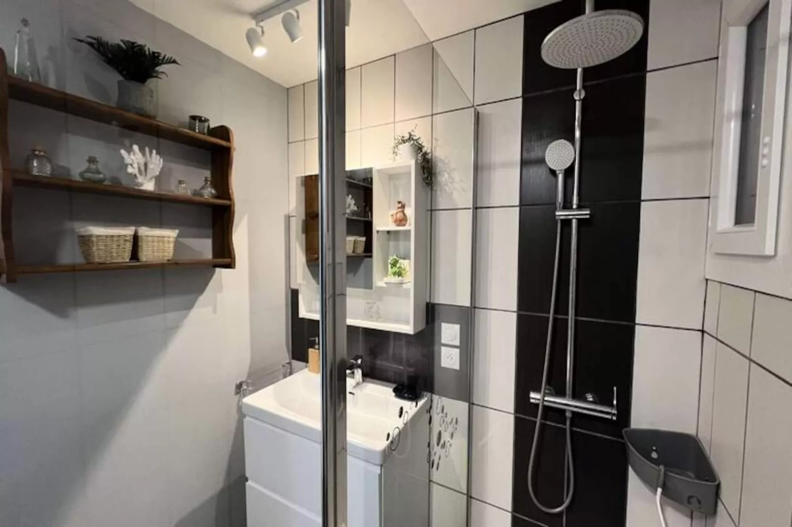 Résidence 058-vendays Montalivet-Niet-getagd