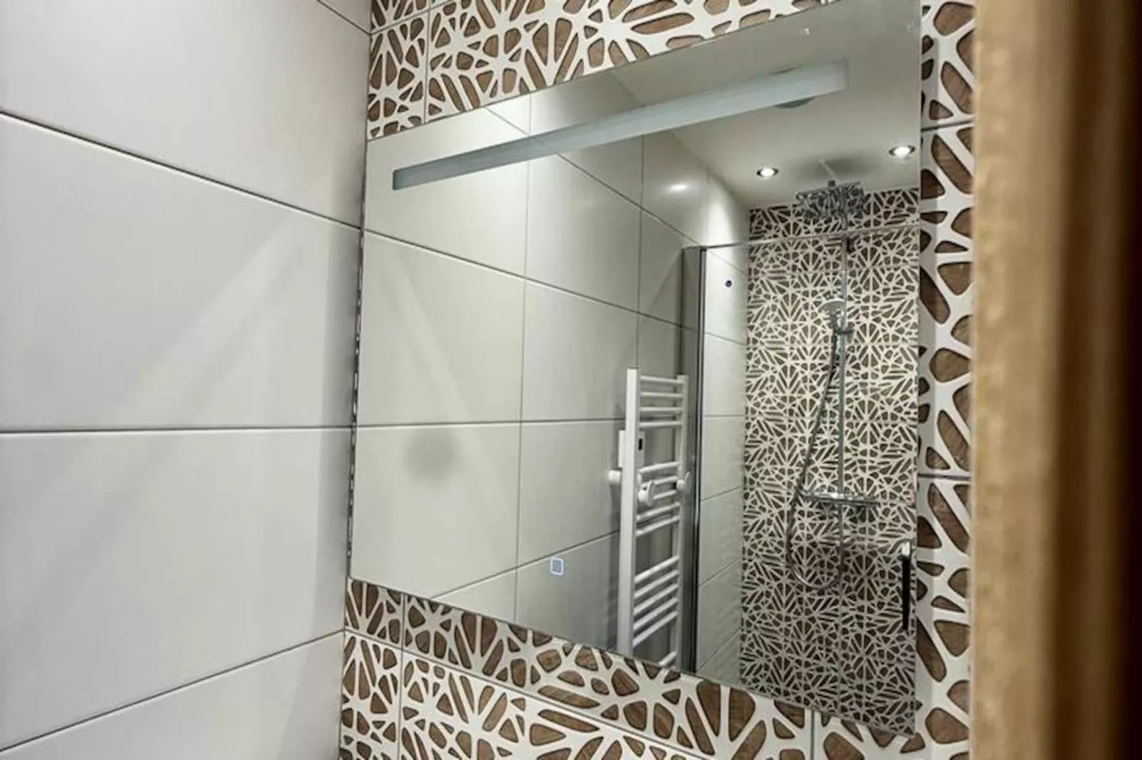 Résidence Complexe Aiguilles-Niet-getagd