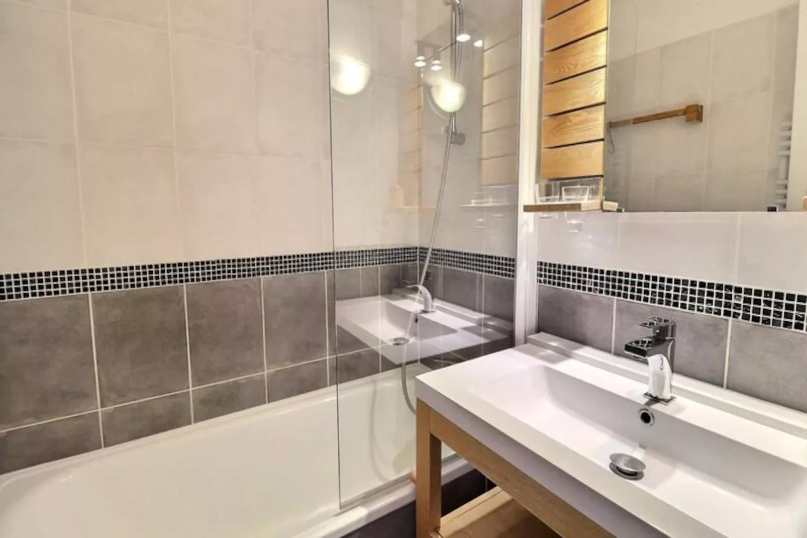 Résidence Lac Blanc-Niet-getagd