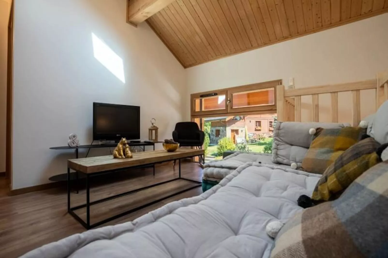 Chalet Ga&iuml;la-Niet-getagd