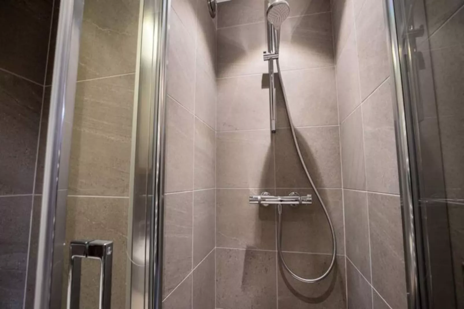 Cyb&egrave;le 2 - Niet-getagd