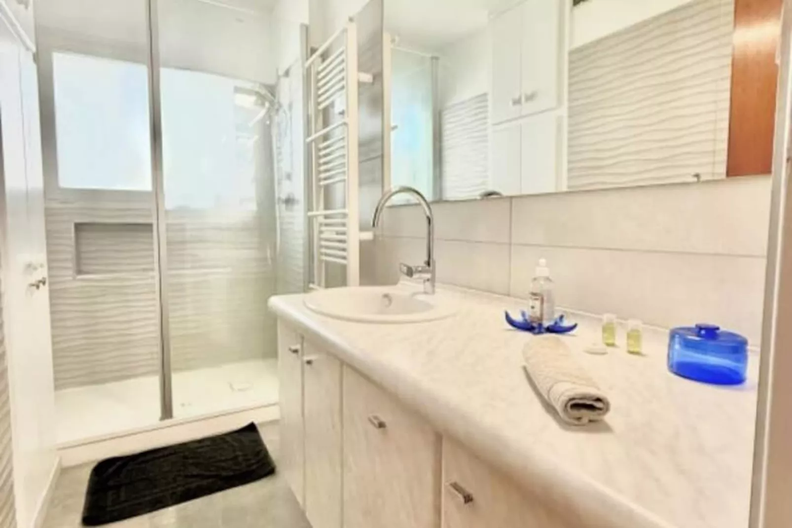 "le S&eacute;rena" - Vue Mer & Garage - Sur Le Port-Niet-getagd