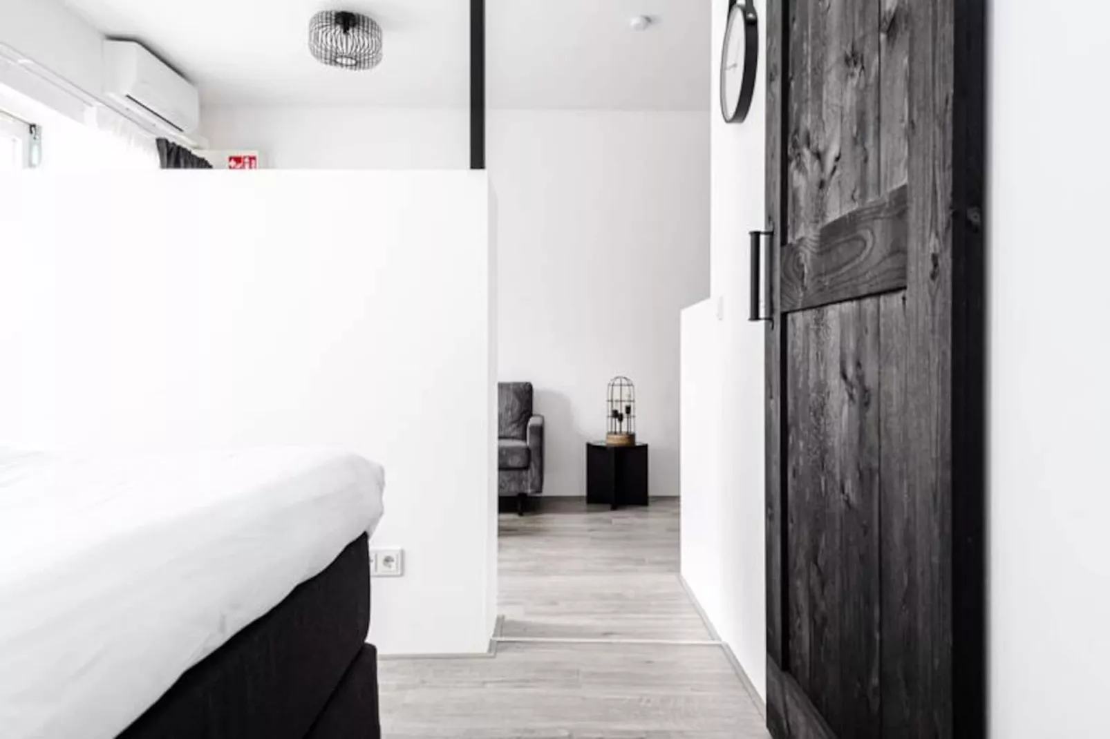 Kings Square Studio Apartment-Niet-getagd