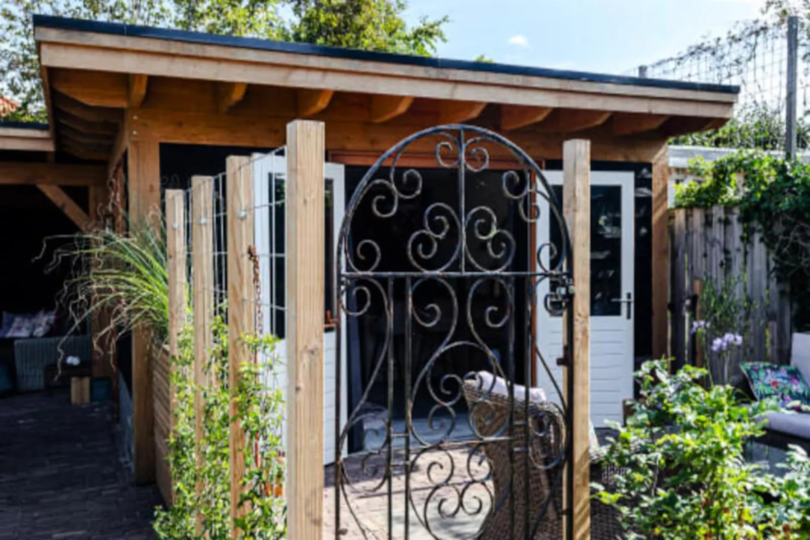 Bed And Beach-Niet-getagd