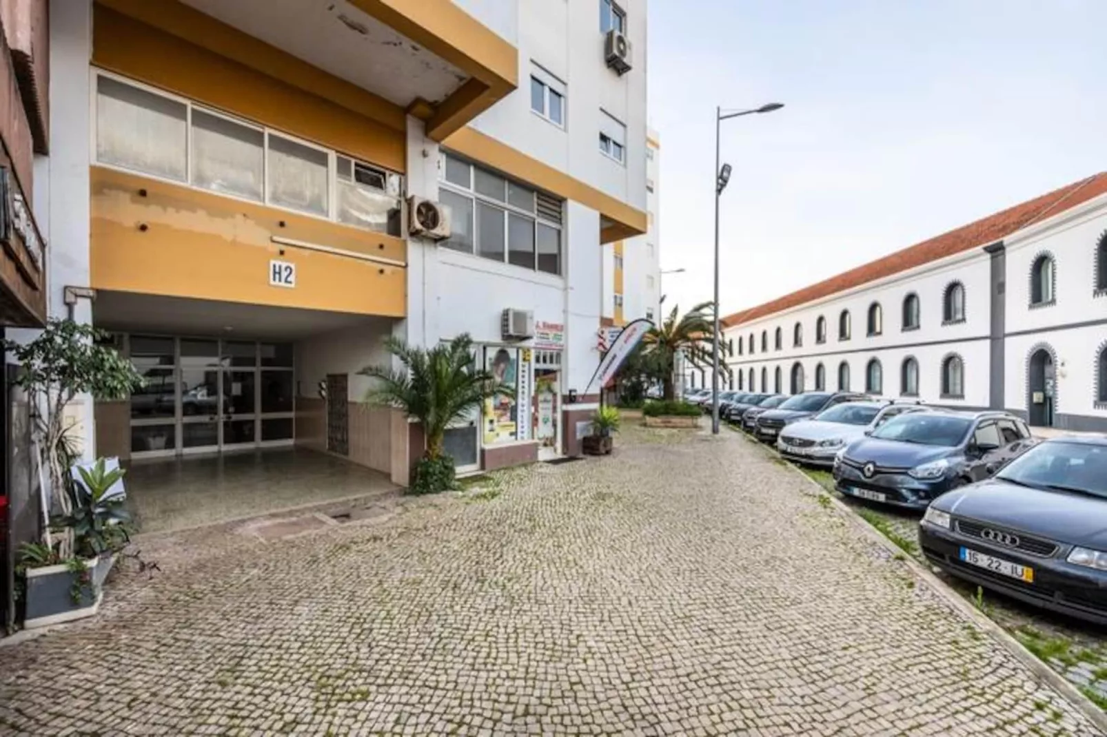 Torri Riverview Apartment-Niet-getagd