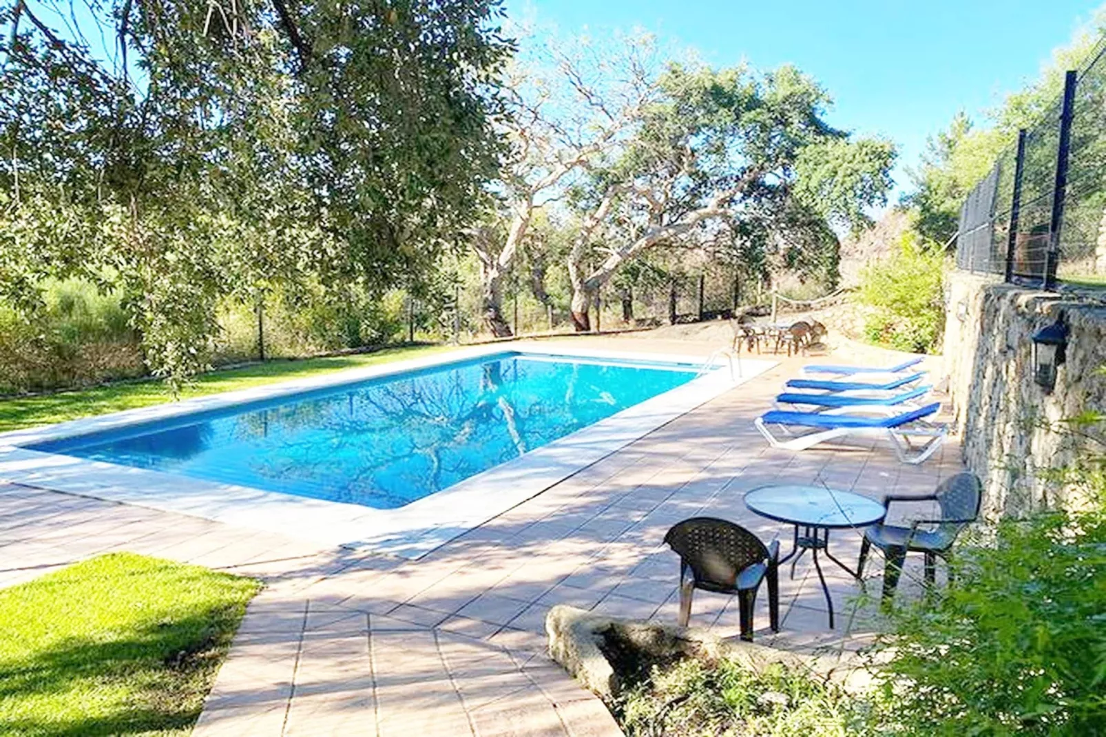 Casa Rural Virgen de la cabeza-Zwembad