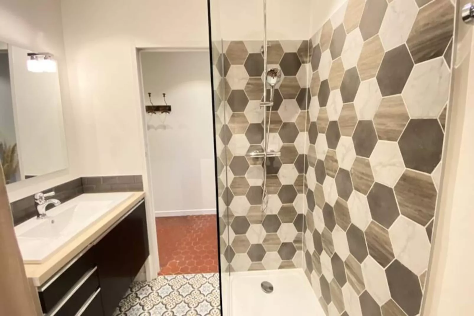 06cf : Bel Appartement Rénové Vieil Antibes-Niet-getagd