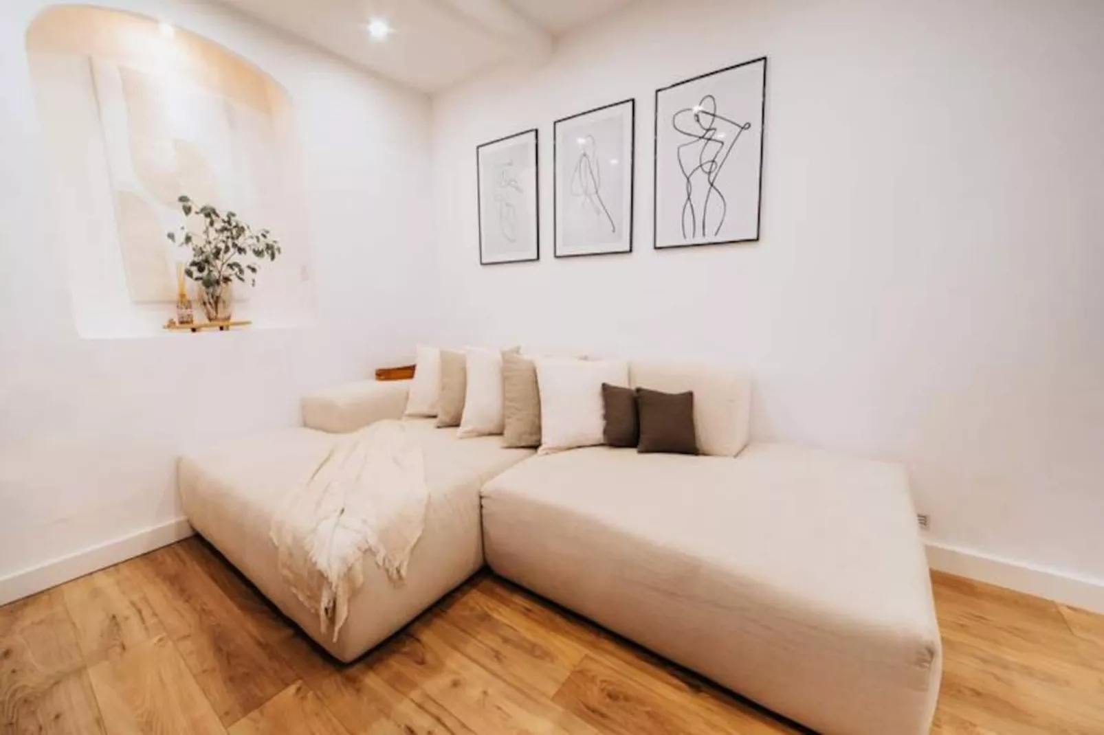 Résidence Charmante Maisonnette Entièrement Rénovée Dans La Vieille Ville D'antibes-Niet-getagd