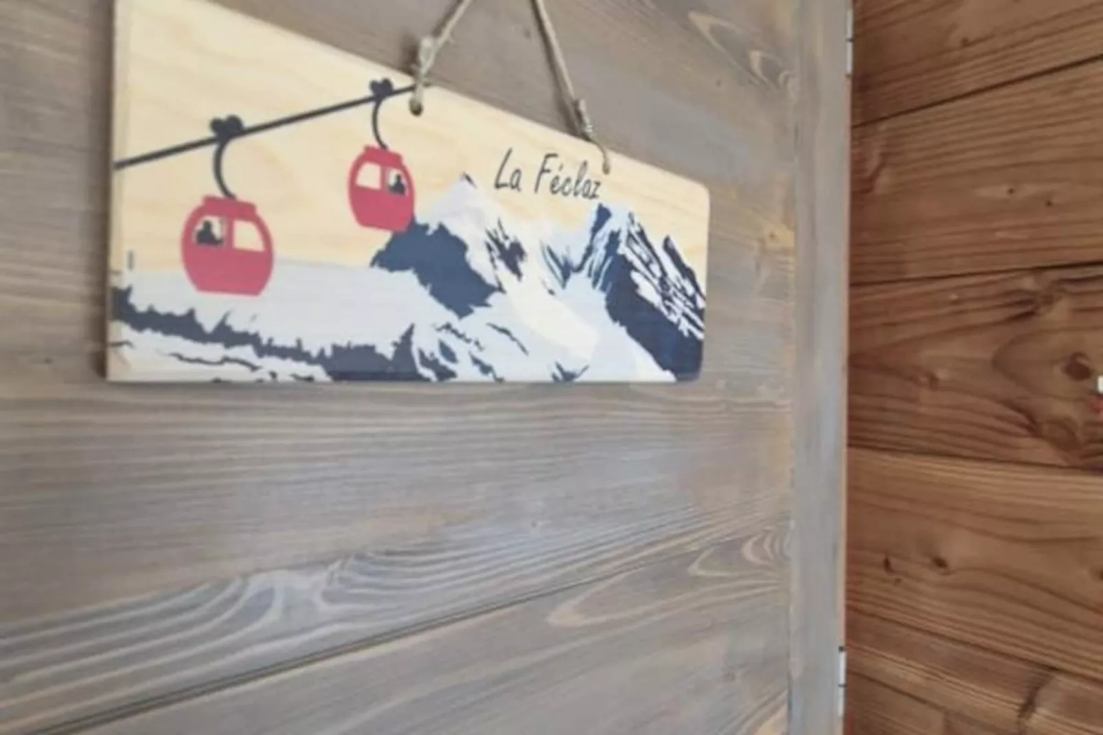 **chalet D'exception à Louer à La Féclaz – 4 Chambres, 10 Couchages-Niet-getagd