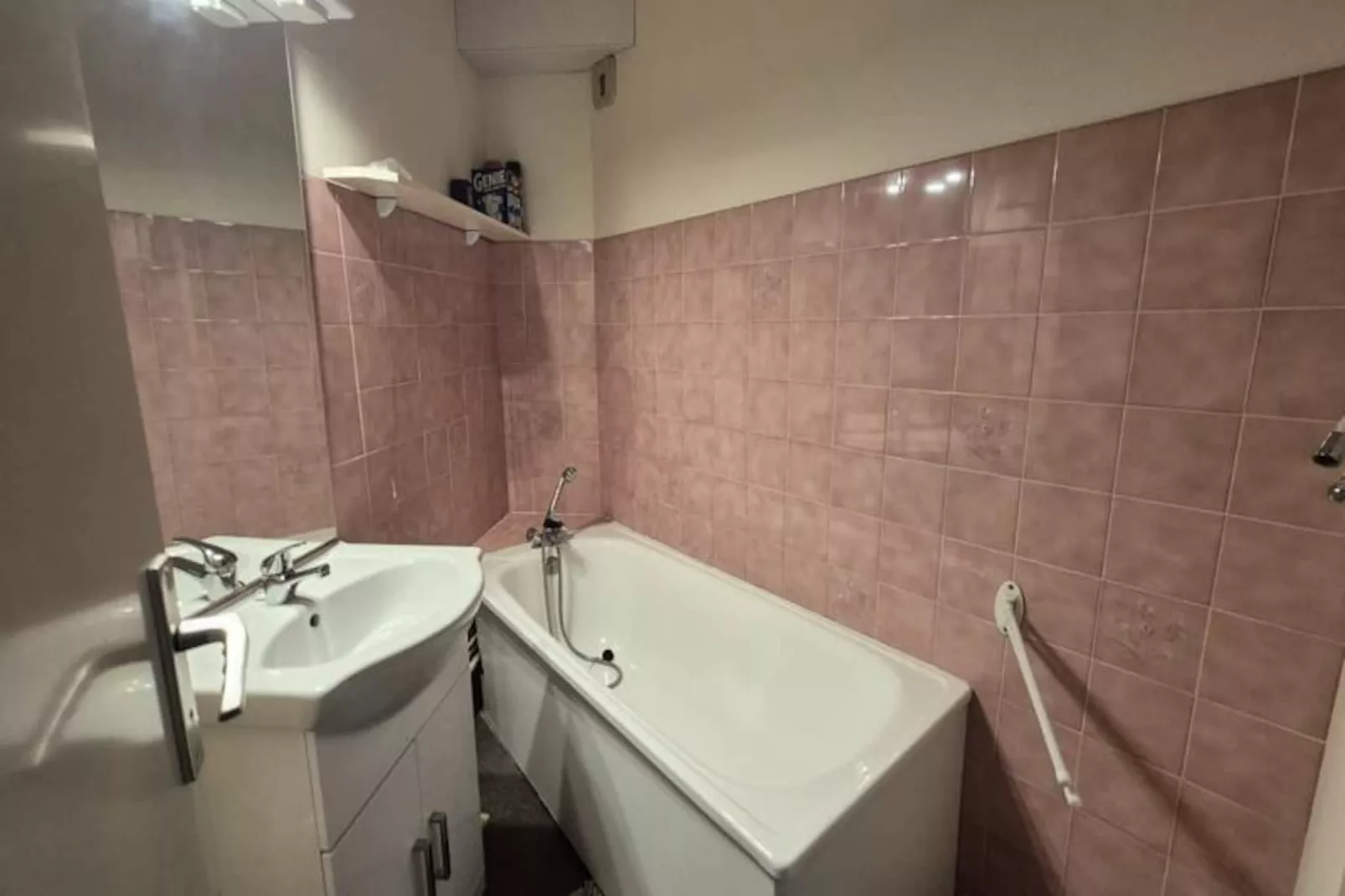 Appartement 4 Personnes Avec Piscine, Centre De La Station Feclaz-Niet-getagd