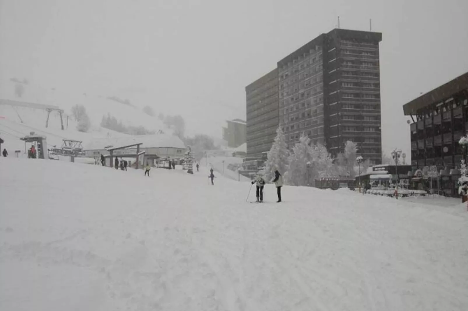 Résidence Baikonour-Niet-getagd