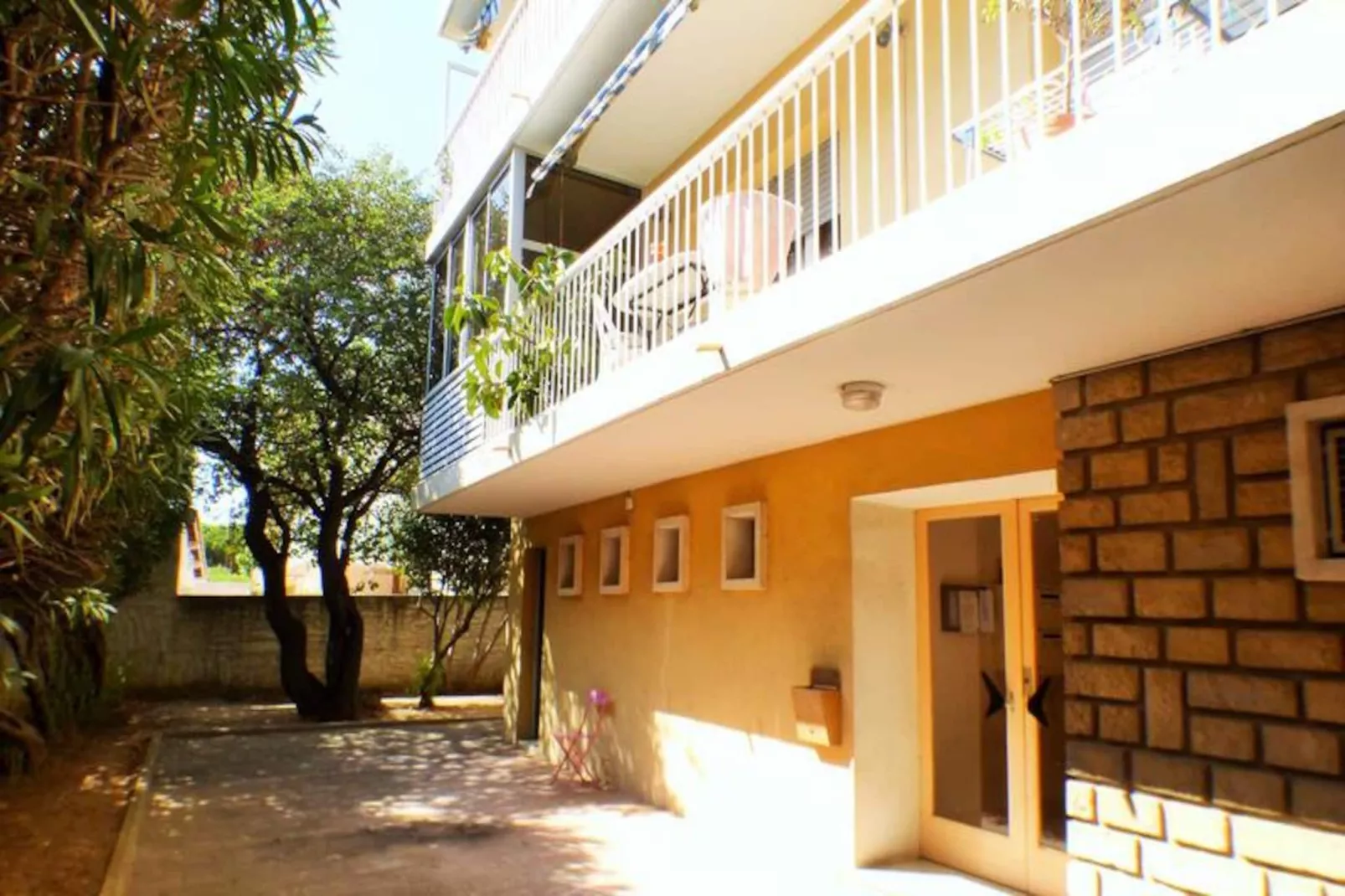 Résidence Le Cardinal-Niet-getagd