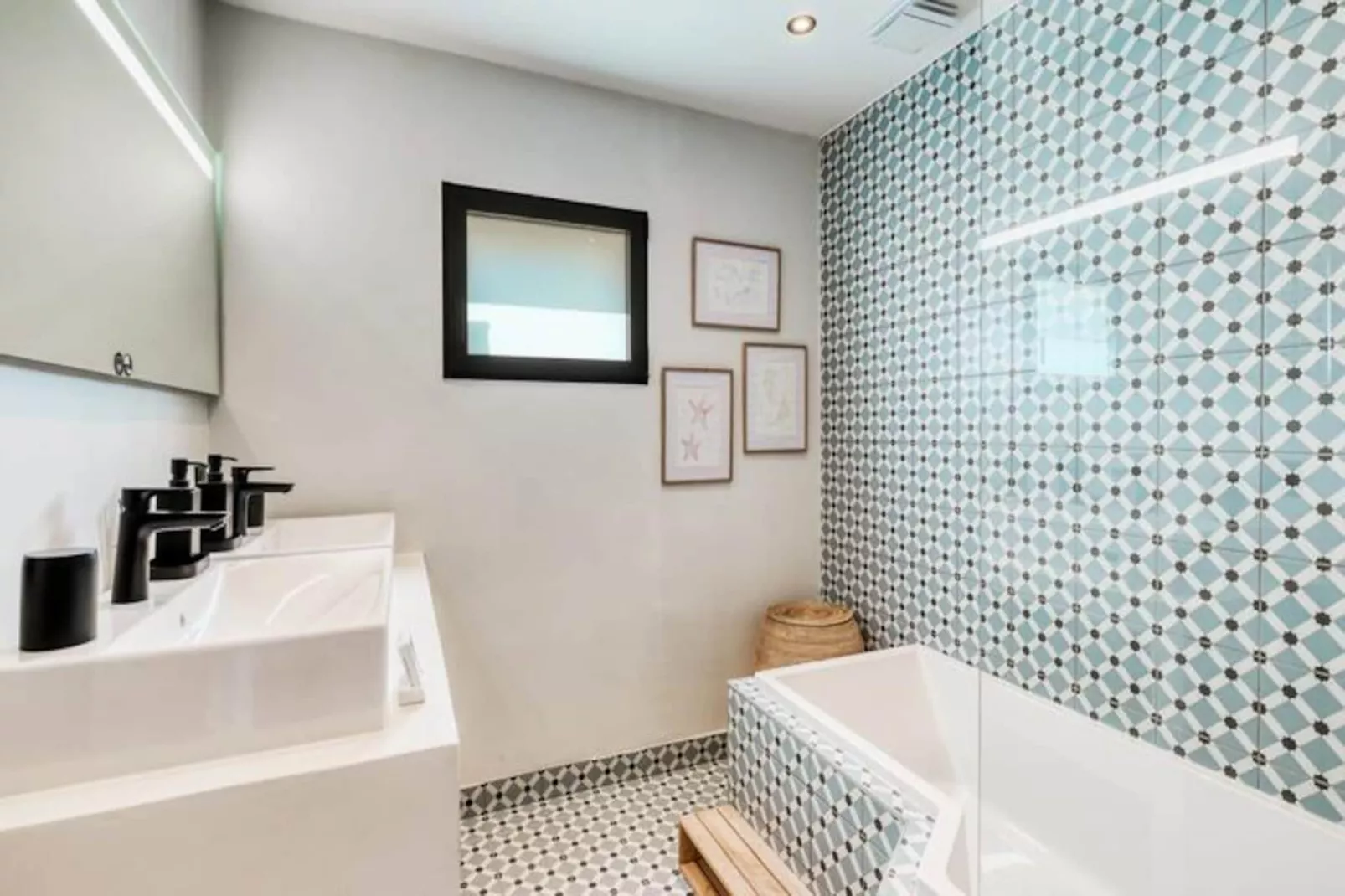 Résidence Villa Figuière - Vue Mer Et Piscine - Tout Confort-Niet-getagd