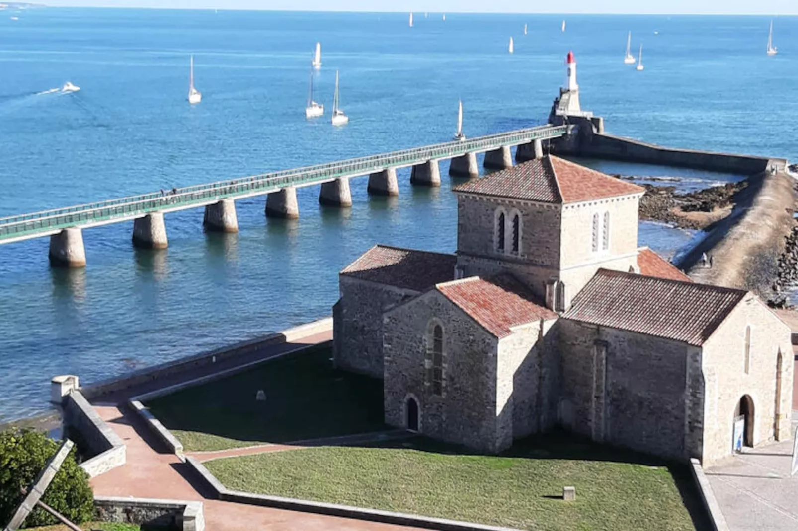 Appartements à Les Sables d'Olonne-Niet-getagd