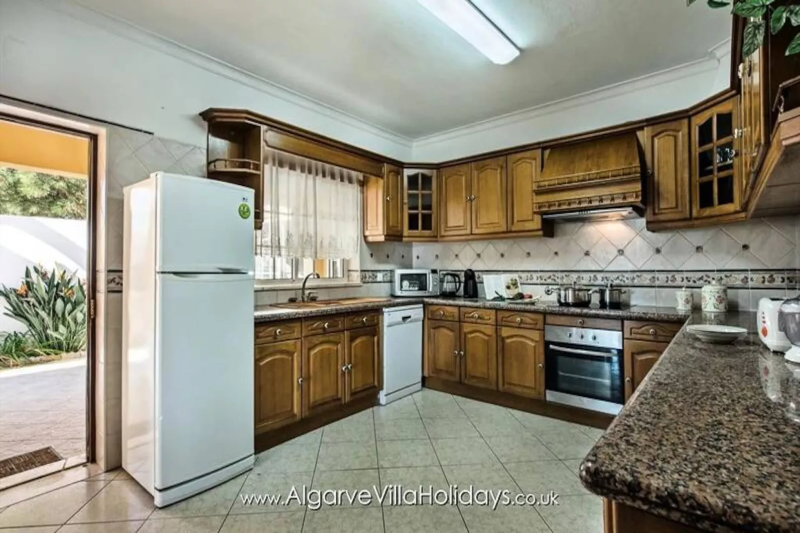 Maison à Guia-Niet-getagd