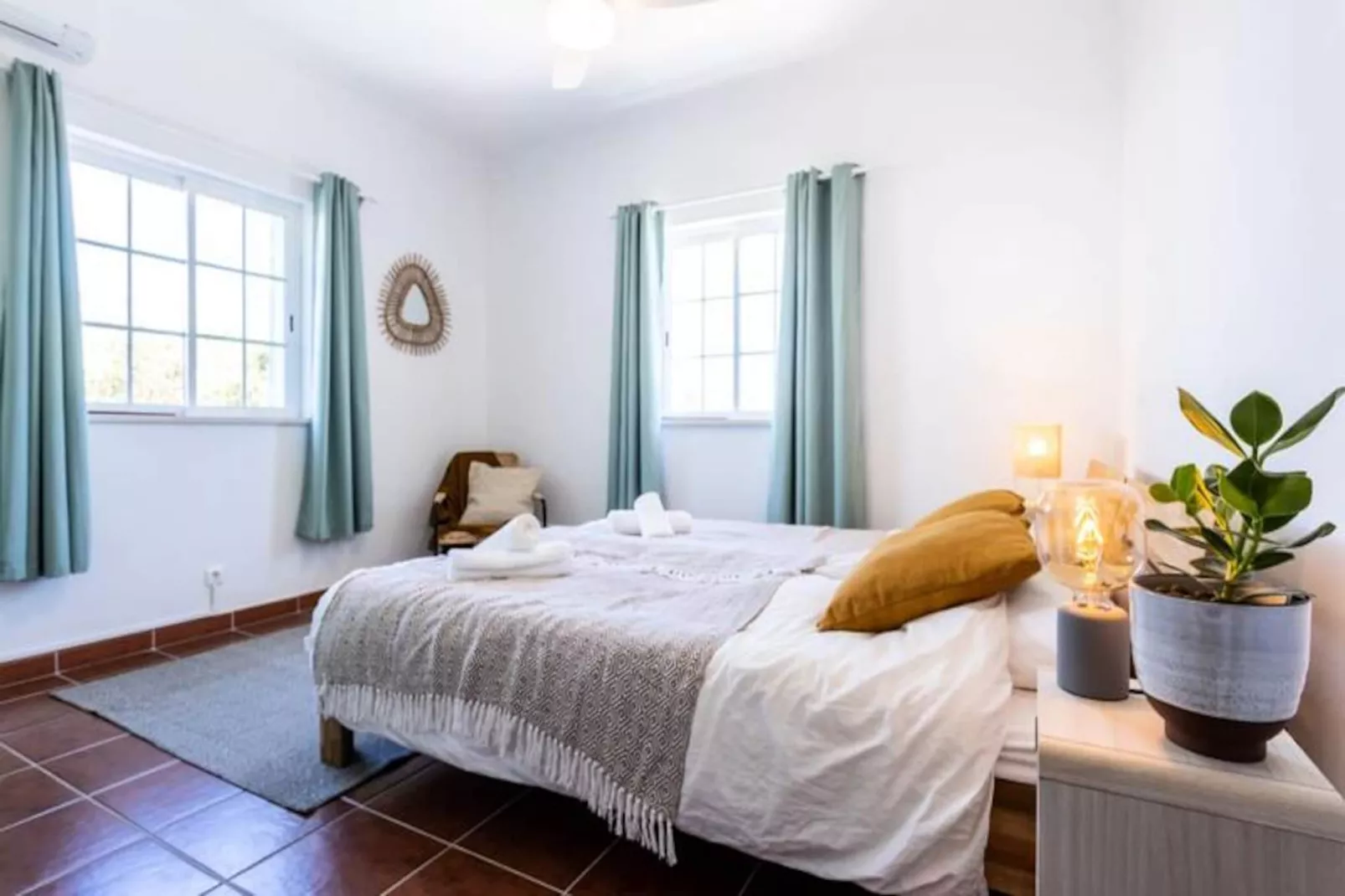 Olive House-Niet-getagd