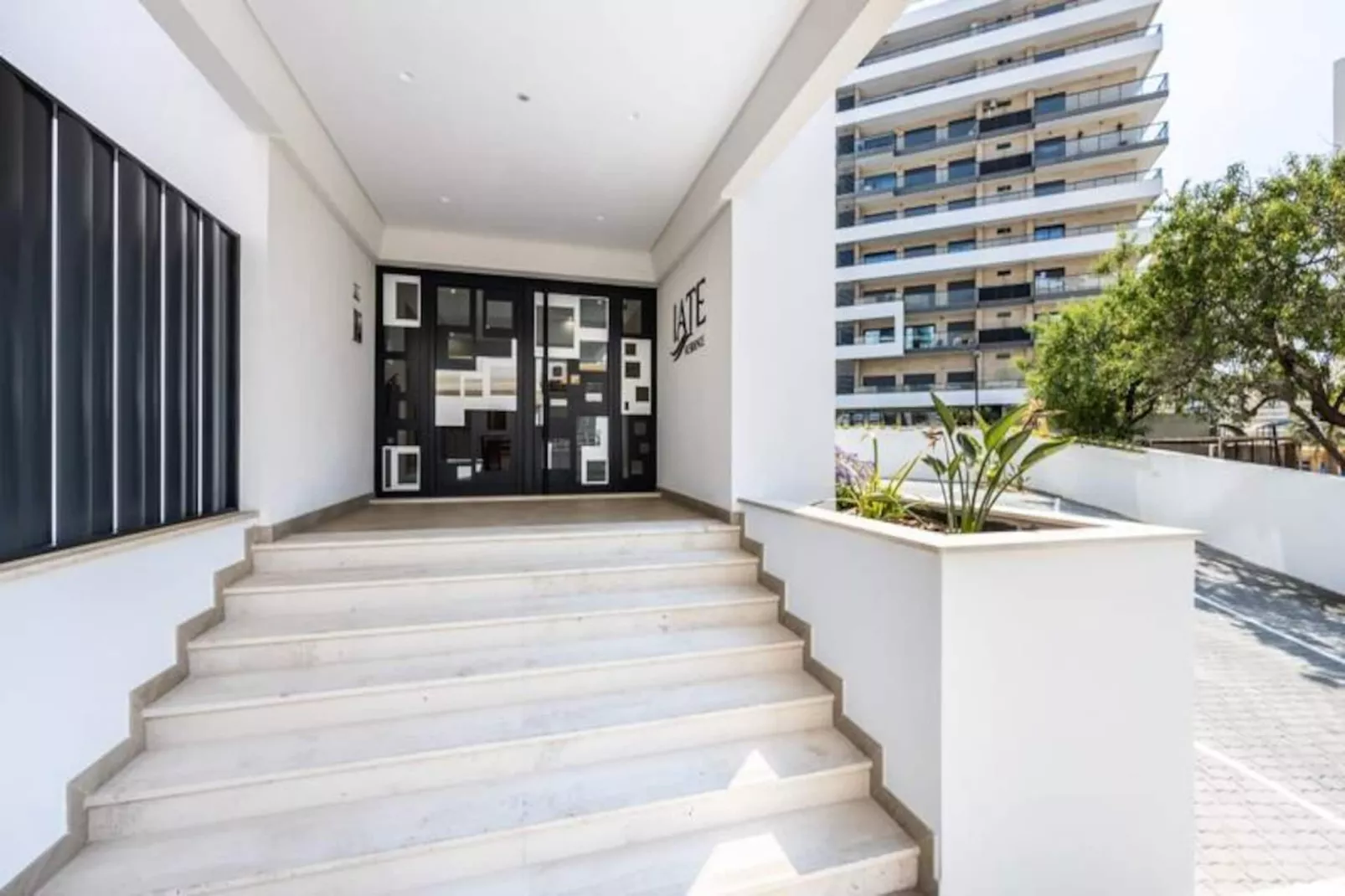 Apartment Brandy-Niet-getagd