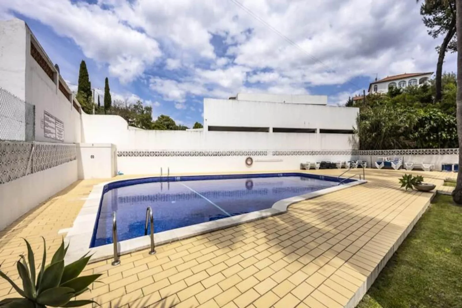 Condo R&eacute;nov&eacute; Au Bord De La Piscine - Au Coeur De Carvoeiro !-Niet-getagd