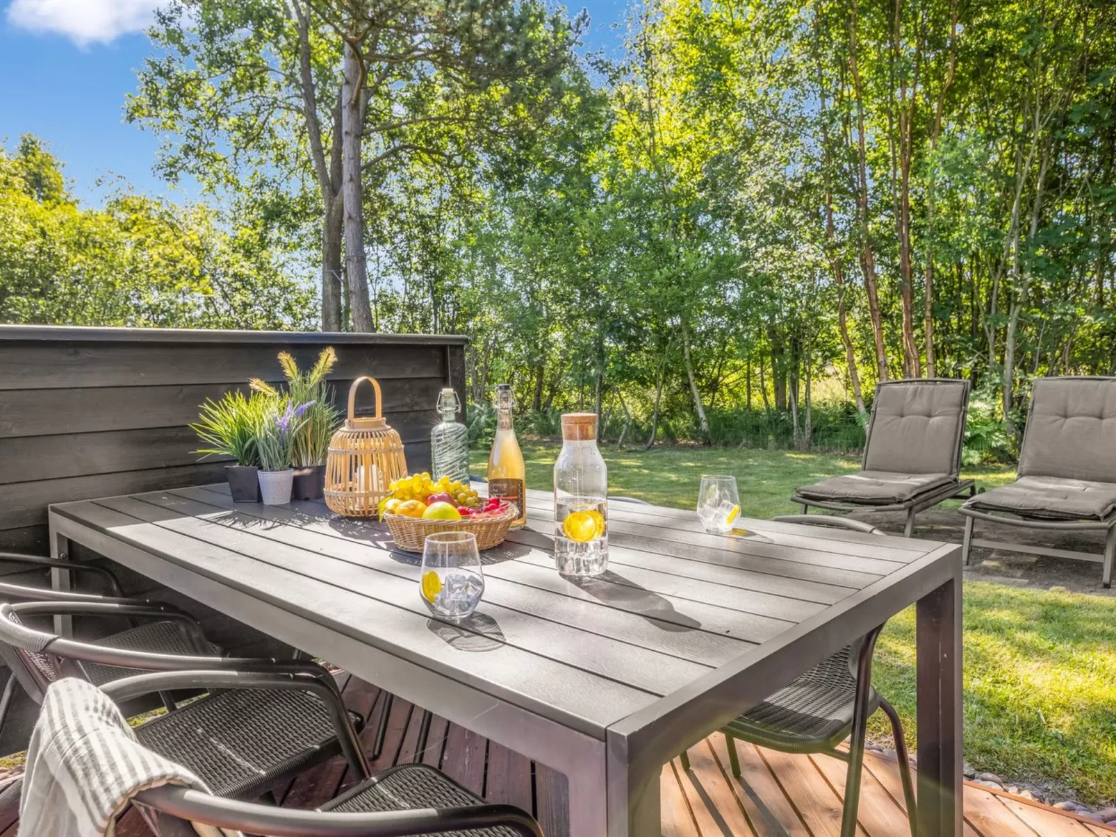 "Arny" - 1.5km from the sea-Buiten