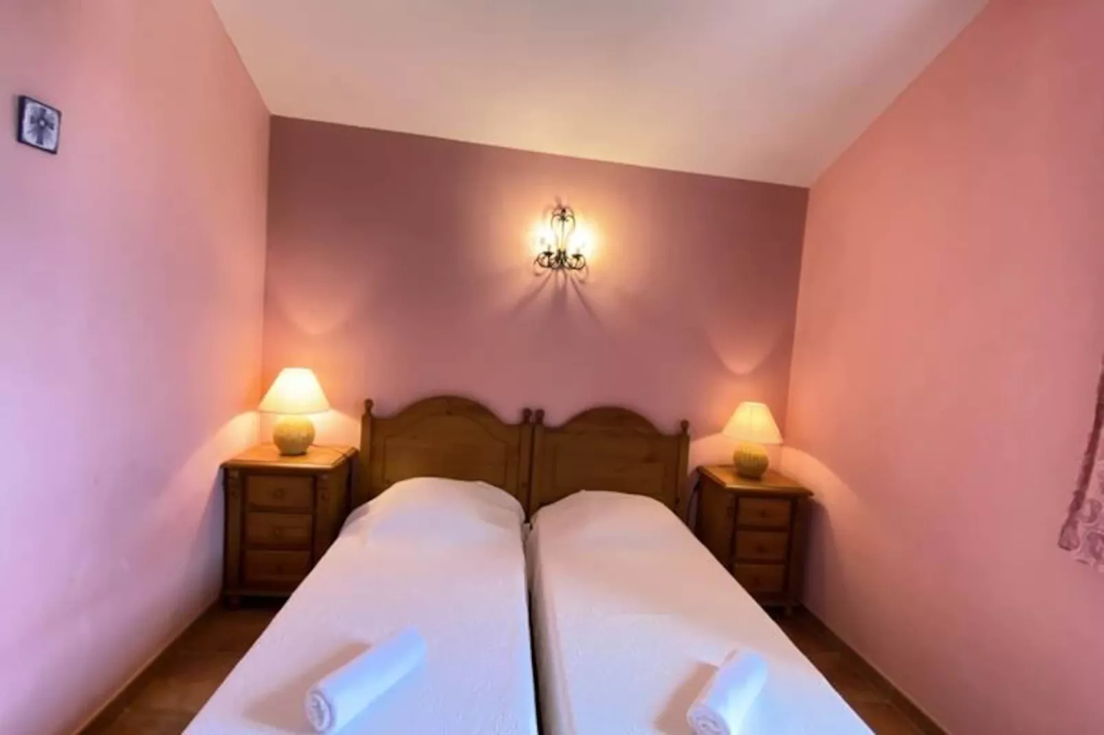 04b9 : Beau T3 Au Coeur Des Lavandes - Piscine-Niet-getagd