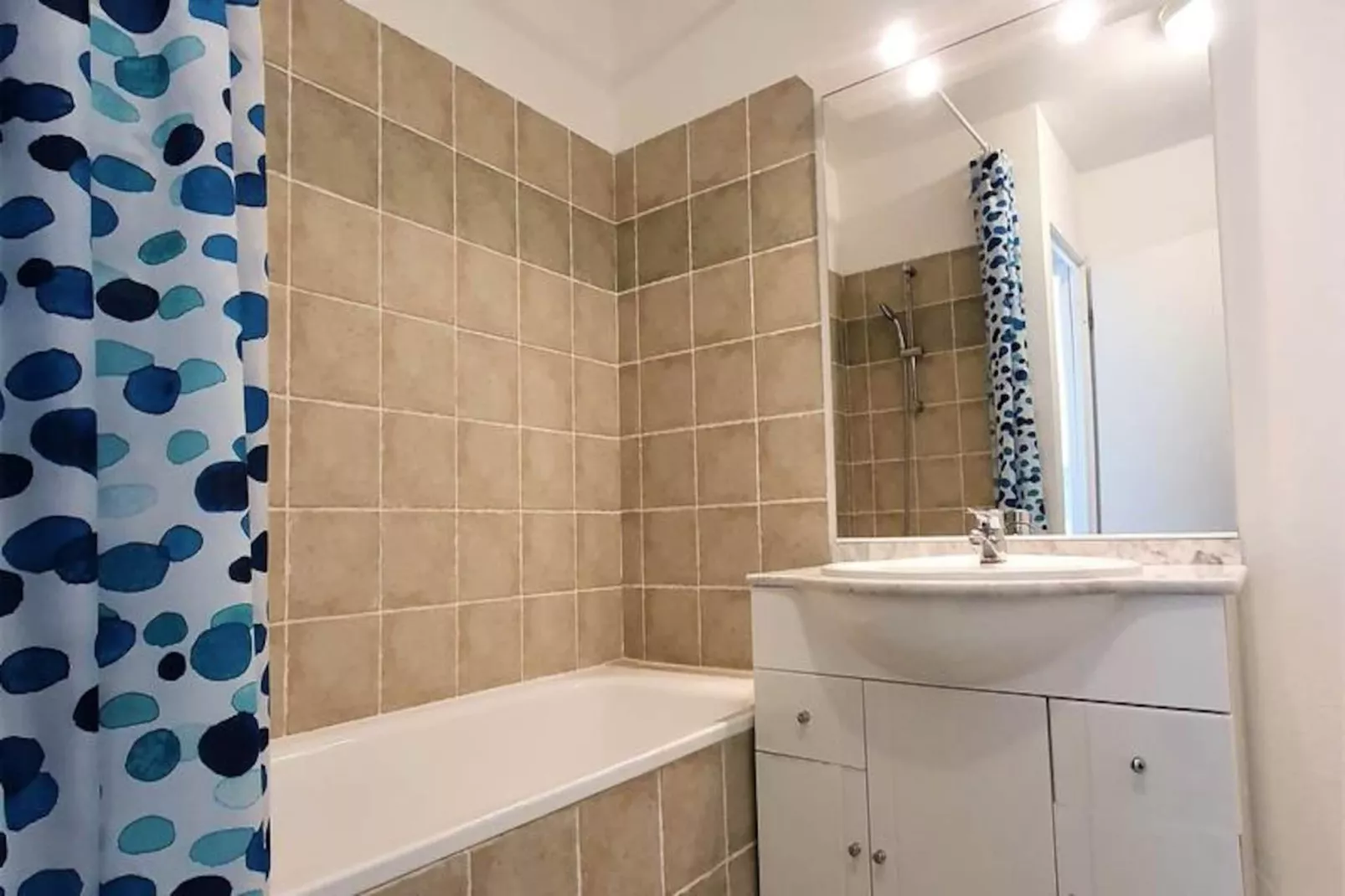 Résidence Les Toits Du Devoluy - Niet-getagd