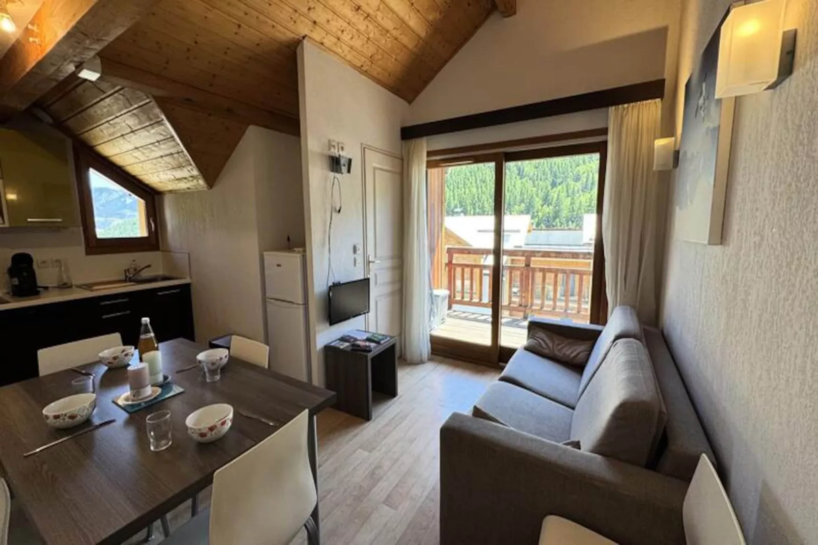 Résidence Eterlou-Niet-getagd