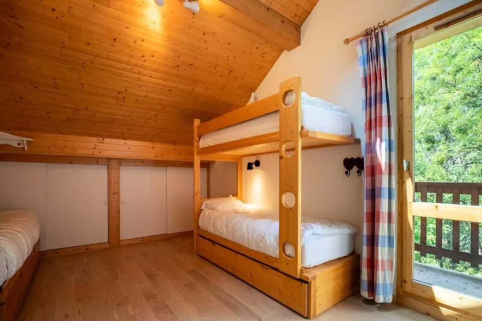 Fauvettes 4-Niet-getagd