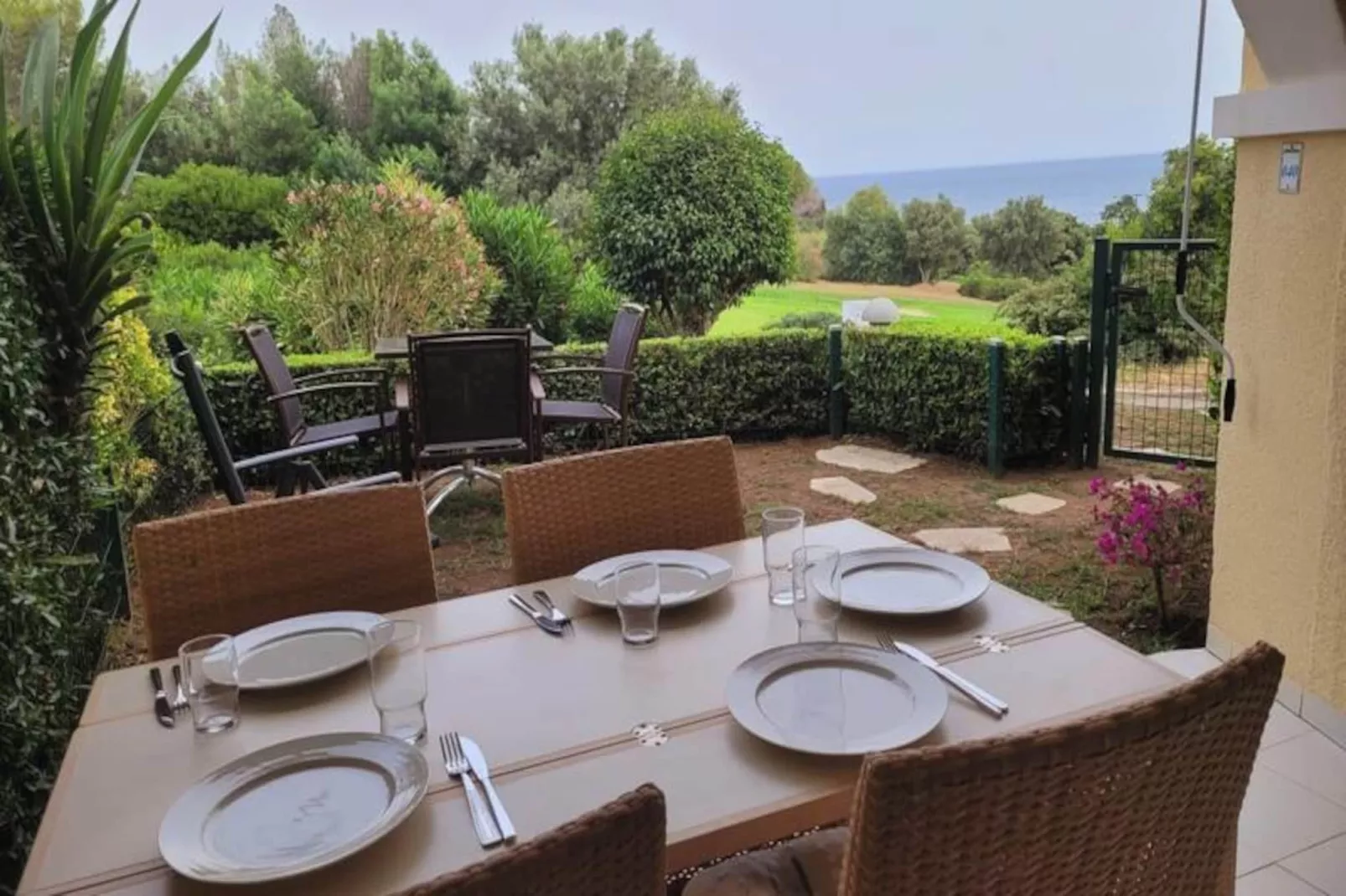 Cap Esterel En Famille - 2pièces Vue Mer Jardin Piscine Clim Parking Inclus-Niet-getagd