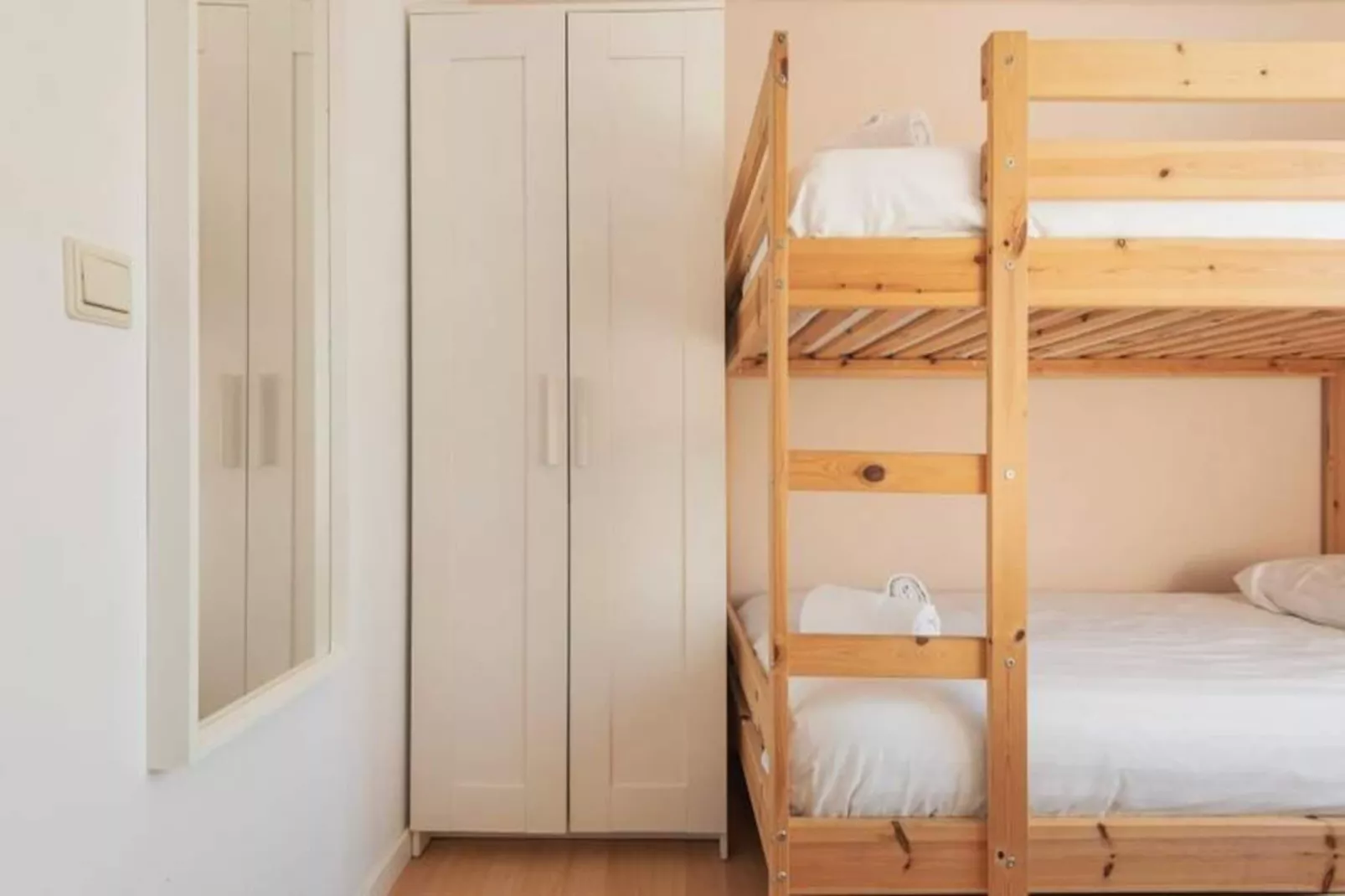 Agr&eacute;able Maison Familiale (parking Gratuit)-Niet-getagd