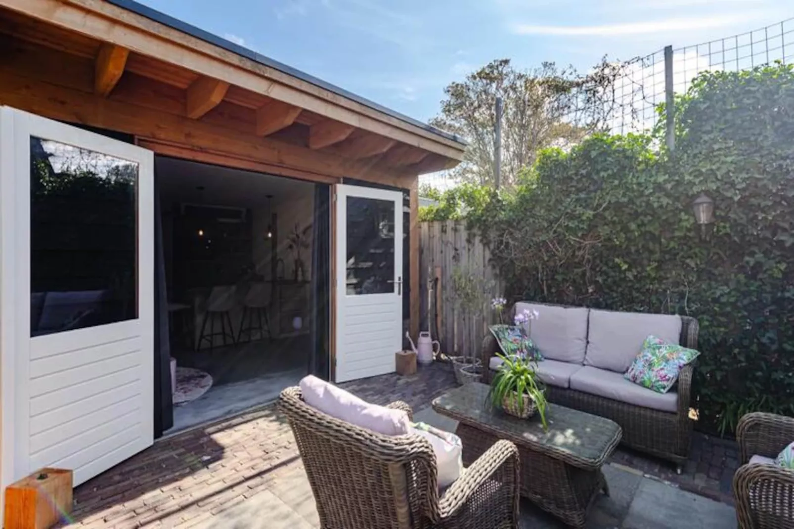 Bed And Beach-Niet-getagd