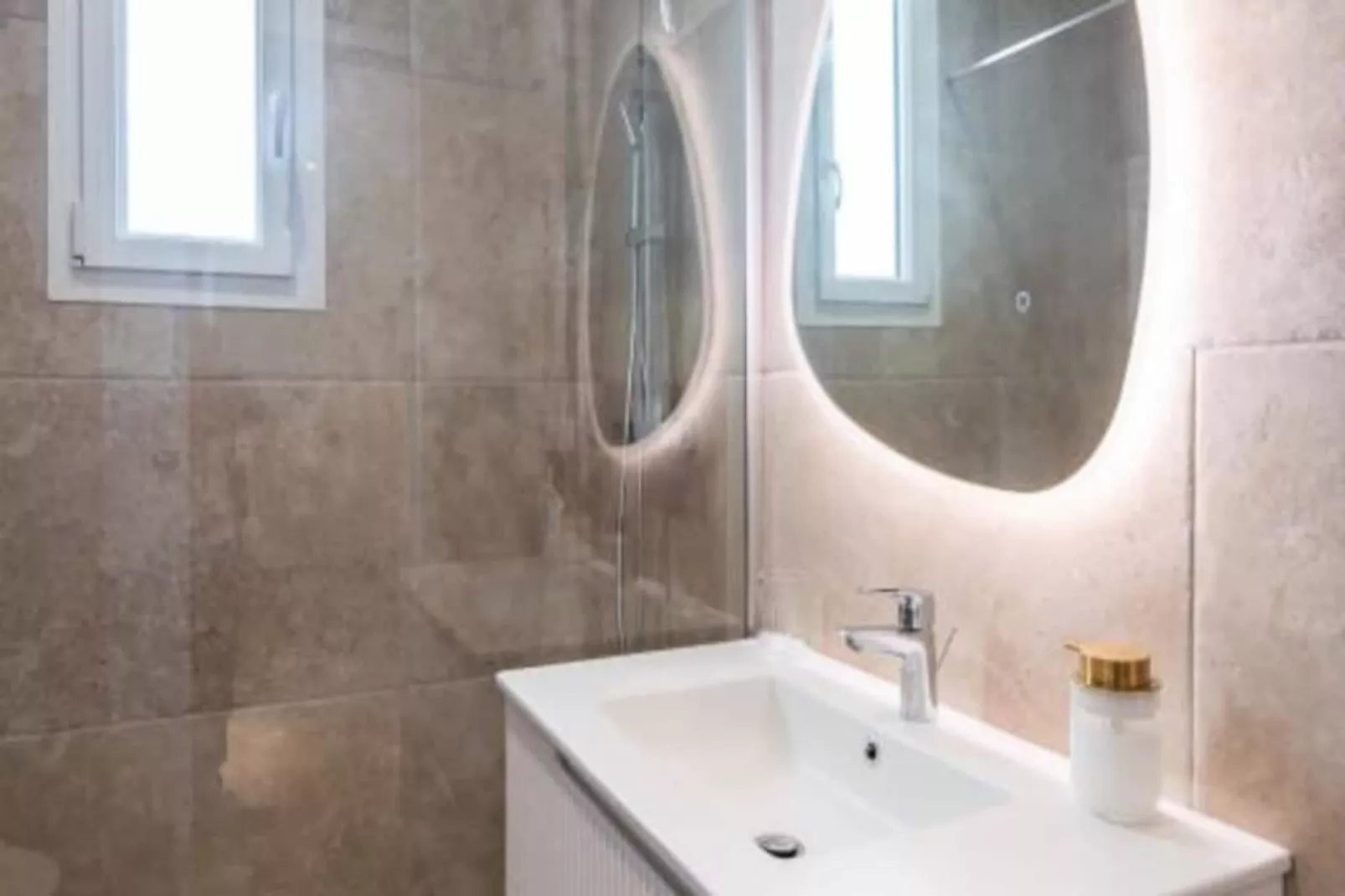 Appartement Design, Près Des Plages De Nice-Niet-getagd