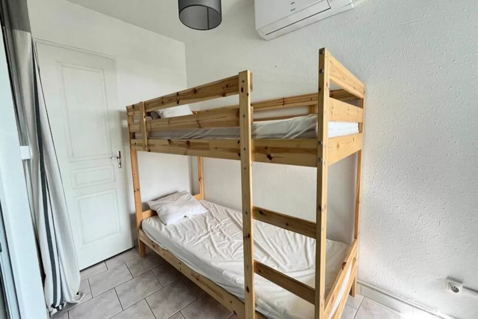 Résidence Le Chabian-Niet-getagd