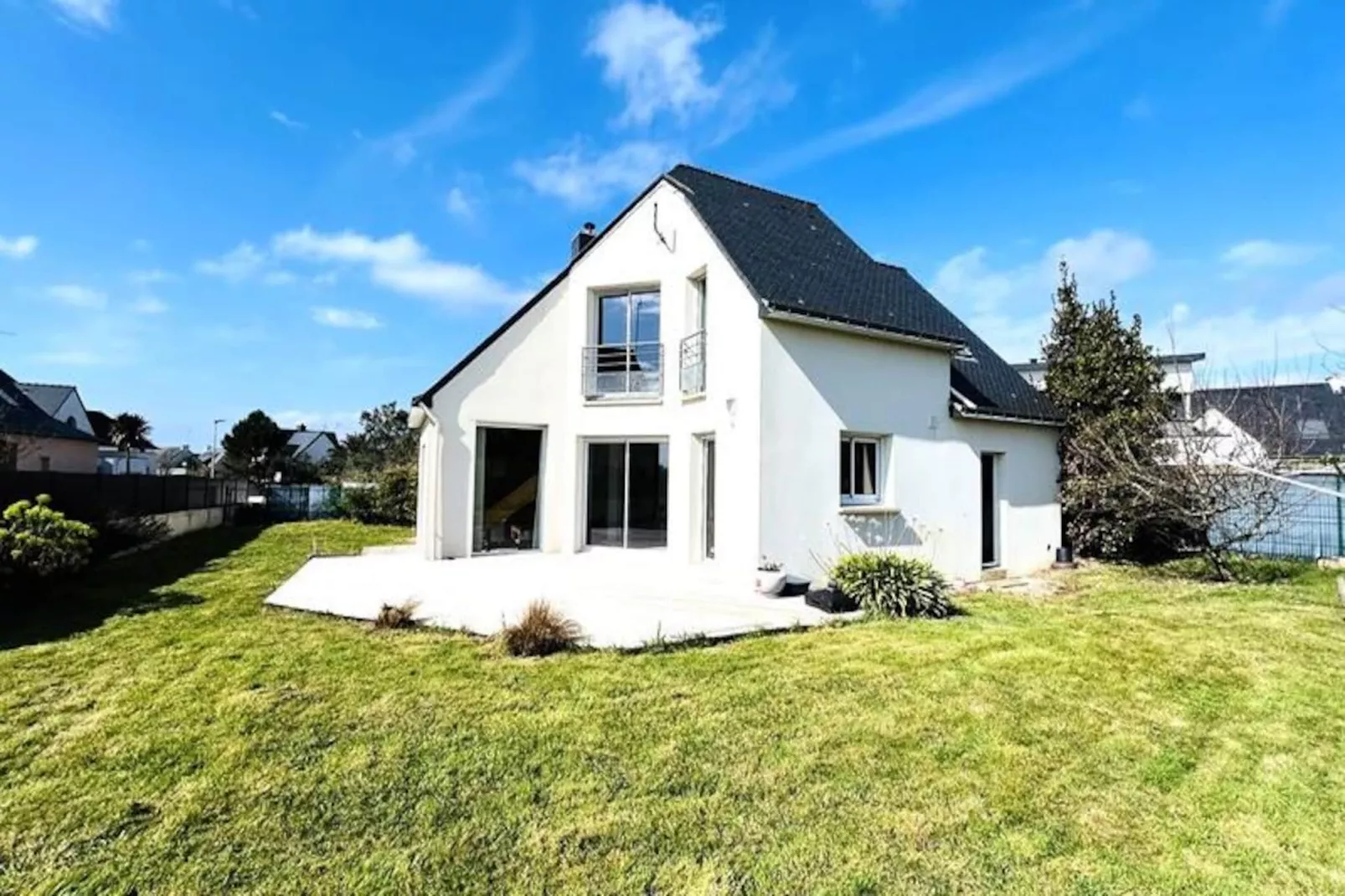 Résidence Eva-ploemeur-Niet-getagd