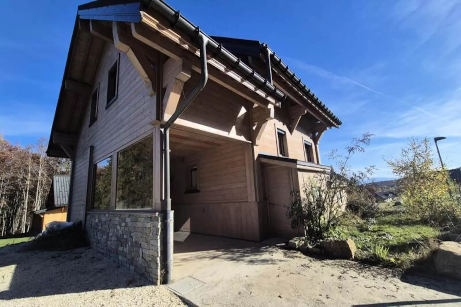 **chalet D'exception à Louer à La Féclaz – 4 Chambres, 10 Couchages-Niet-getagd